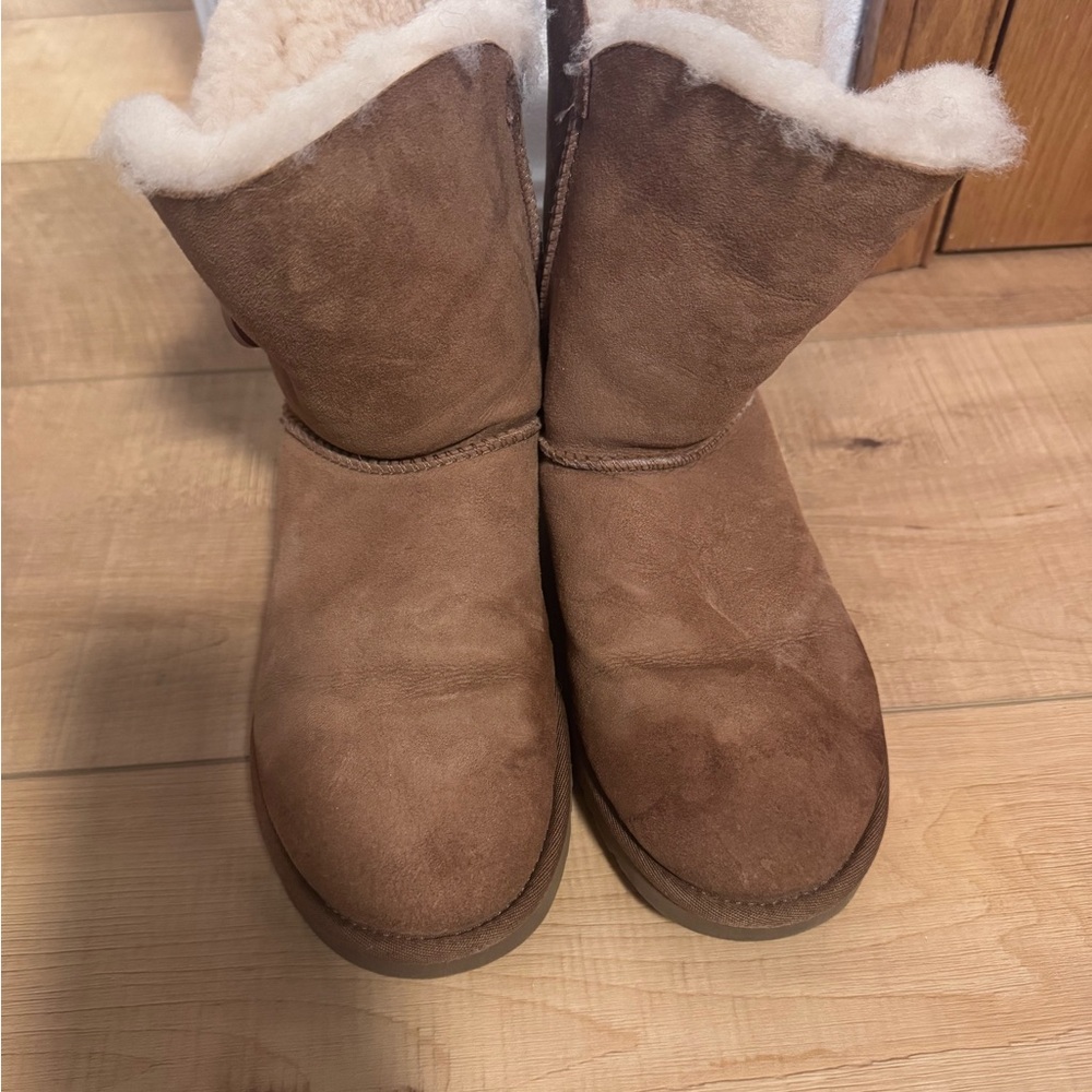 UGG Brown Shearling Winter Boots
